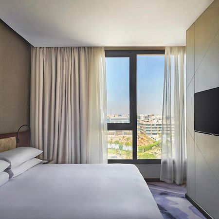 Crowne Plaza - West Cairo Arkan By Ihg 6th of October City Exterior foto A bedroom at the hotel
