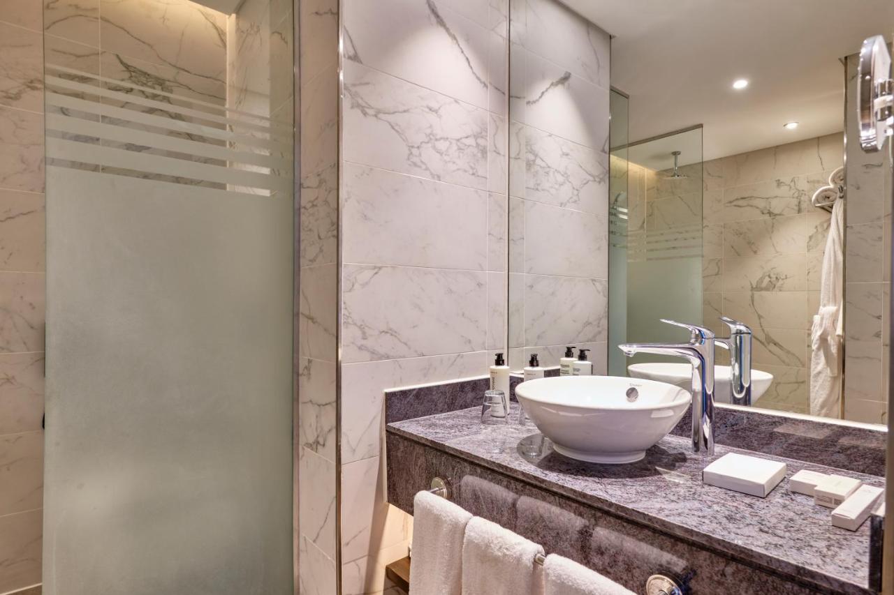 Crowne Plaza - West Cairo Arkan By Ihg 6th of October City Exterior foto Bathroom